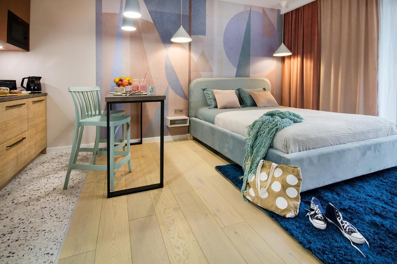 W&K Apartments - Joy Suite - Faktura Vat, Parking コシャリン エクステリア 写真