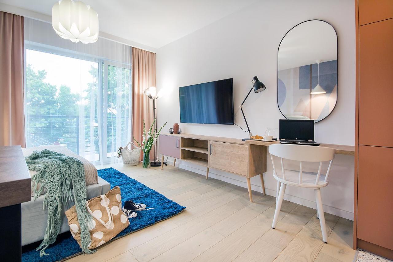 W&K Apartments - Joy Suite - Faktura Vat, Parking コシャリン エクステリア 写真