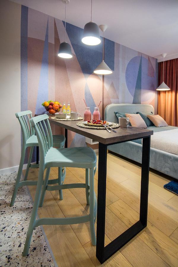W&K Apartments - Joy Suite - Faktura Vat, Parking コシャリン エクステリア 写真